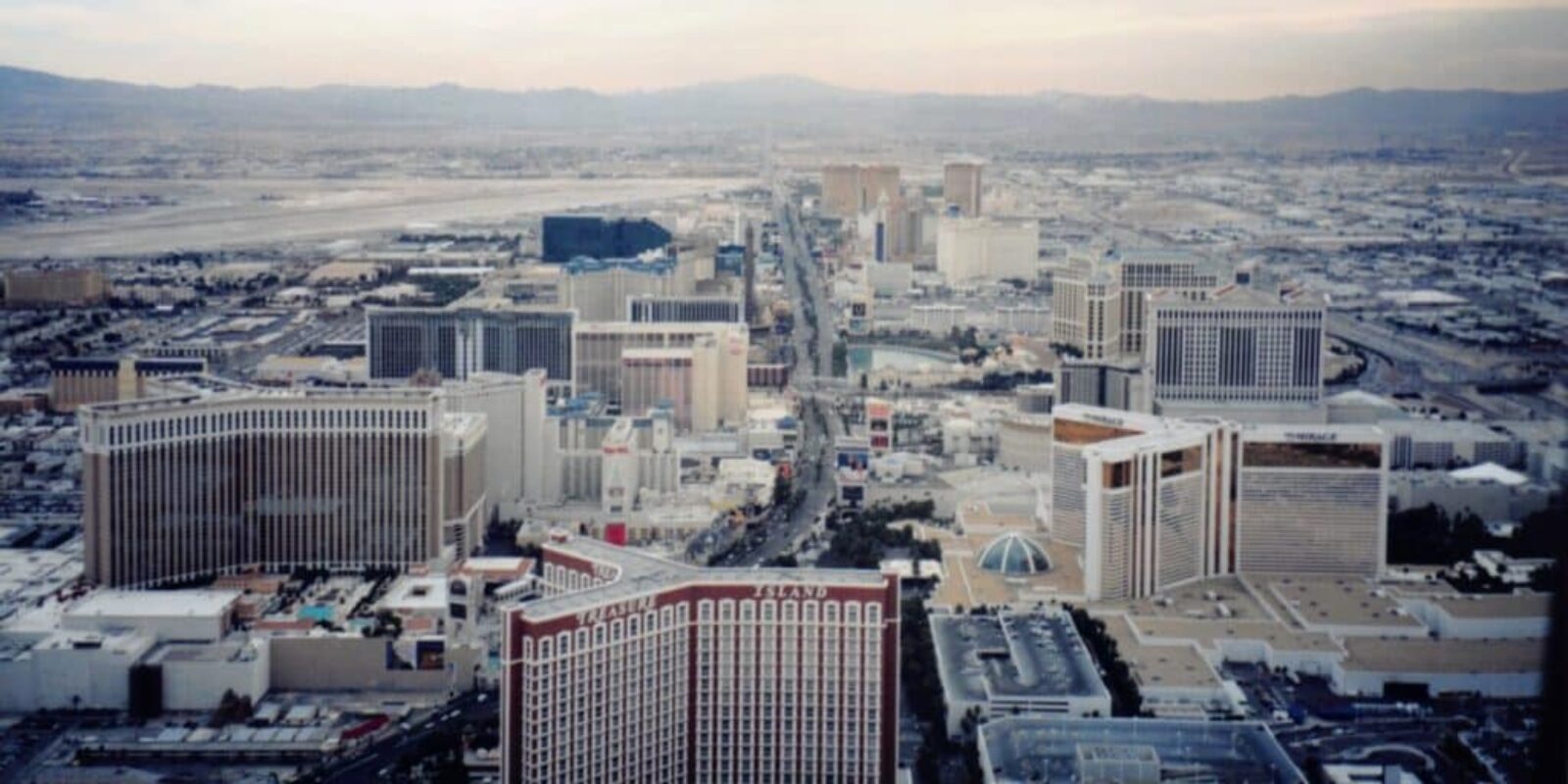 Buffet Bellagio Las Vegas - an aerial view of the Las Vegas Strip.