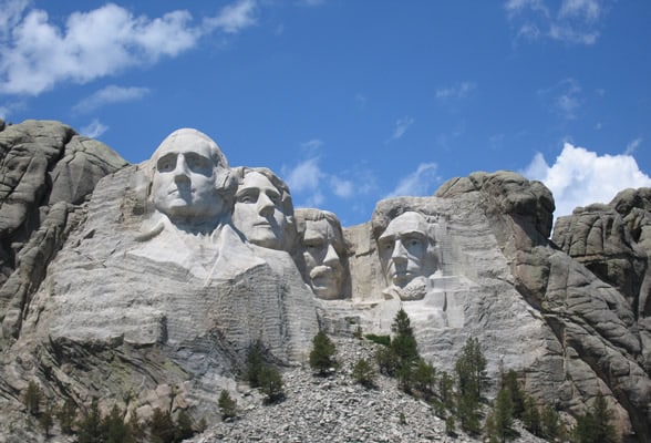 mount rushmore 588x400 07 2008
