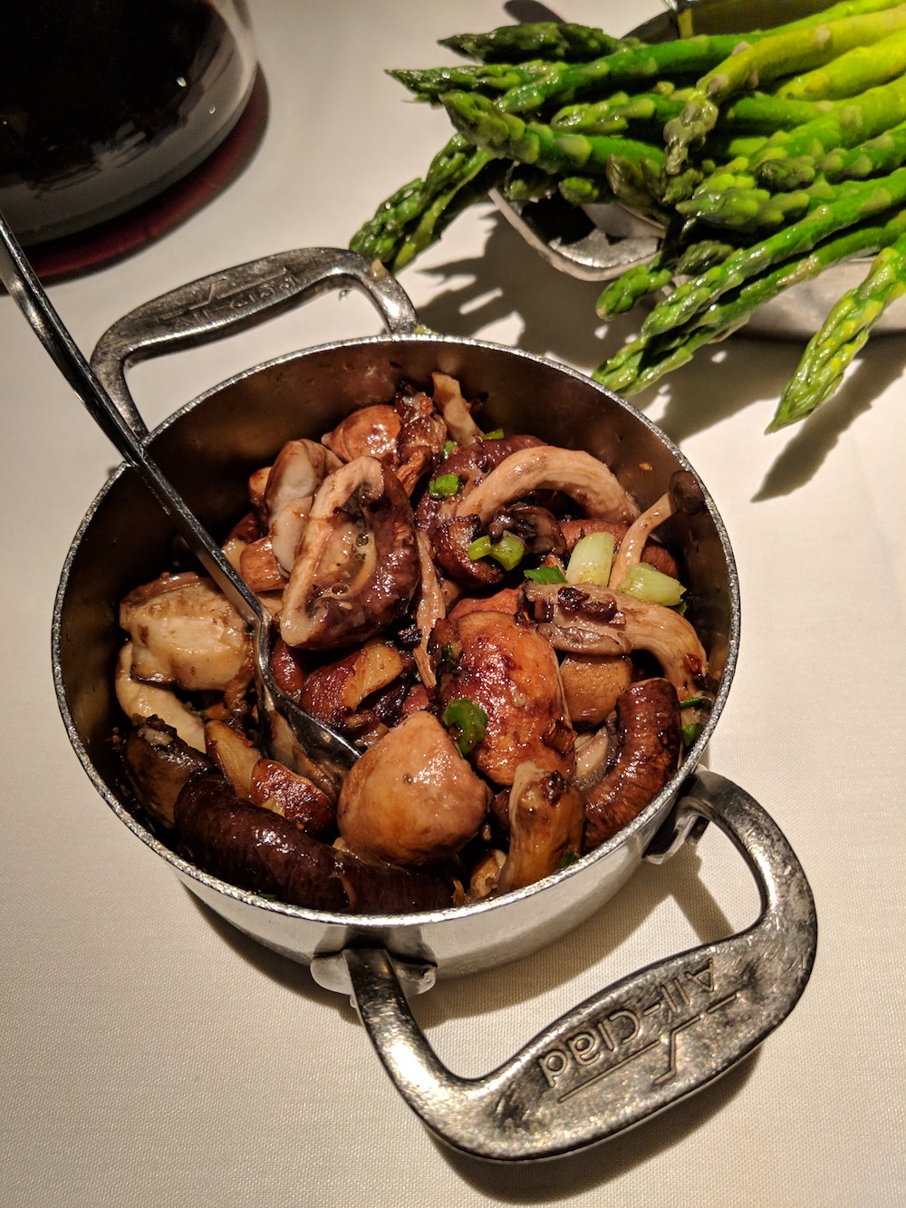 Lovely sides, buttered fresh asparagus and sauteed garlic mushrooms